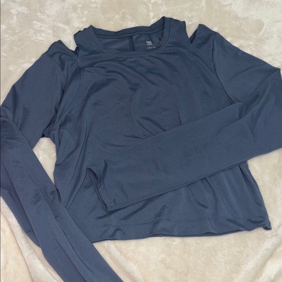 Nike Tops - All in motion top